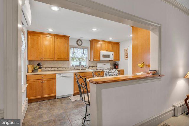 749 BARNSBORO RD, Mullica Hill, NJ 08062