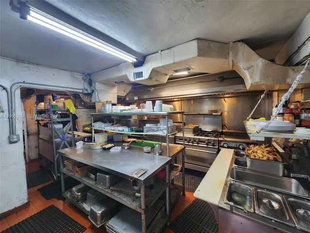 2152 NW 27th Ave 0, Miami, FL 33142