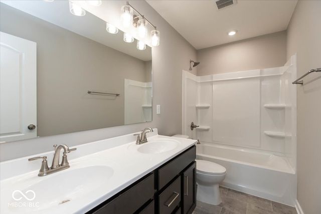 1002 Deodar Street, Lebanon, IN 46052