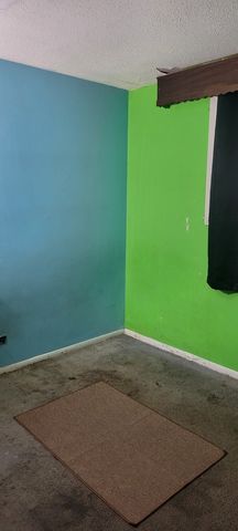 1913 S 14th Avenue, Broadview, IL 60155