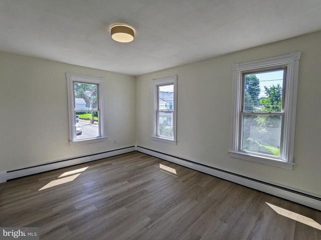 804 RACE ST, Catasauqua, PA 18032