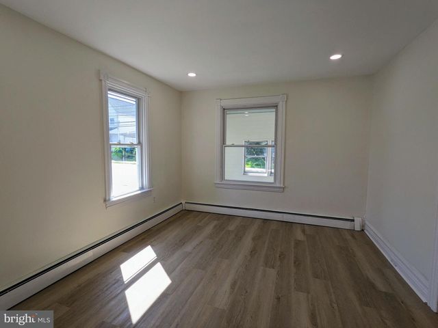804 RACE ST, Catasauqua, PA 18032