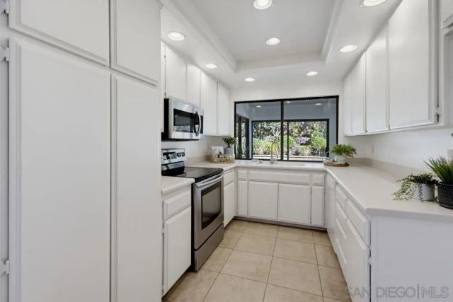12659 Senda Acantilada, San Diego, CA 92128