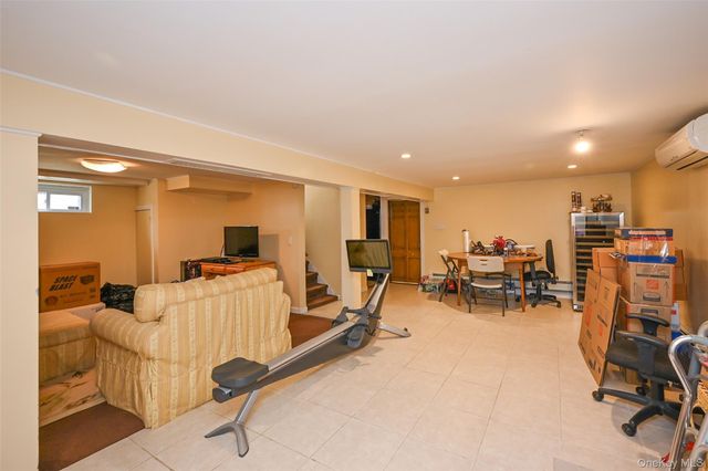 171-20 Gladwin Avenue, Fresh Meadows, NY 11365