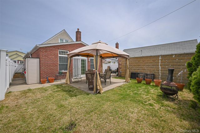 171-20 Gladwin Avenue, Fresh Meadows, NY 11365