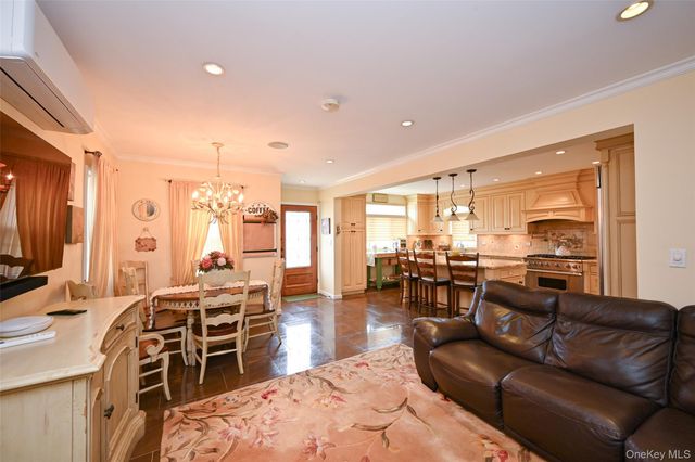 171-20 Gladwin Avenue, Fresh Meadows, NY 11365