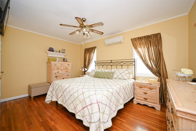 171-20 Gladwin Avenue, Fresh Meadows, NY 11365