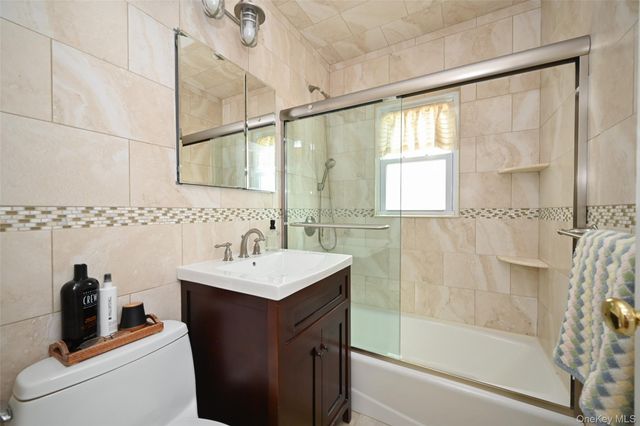 171-20 Gladwin Avenue, Fresh Meadows, NY 11365