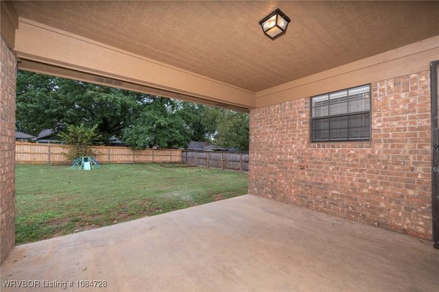 2005 Broken Hill Drive, Van Buren, AR 72956