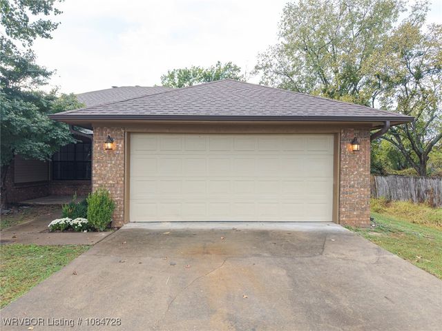 2005 Broken Hill Drive, Van Buren, AR 72956