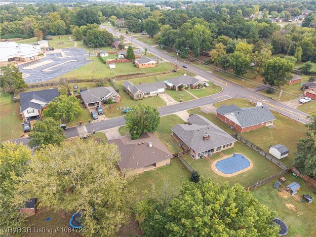 2005 Broken Hill Drive, Van Buren, AR 72956