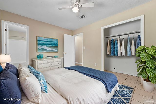 3135 Bent Oak Dr, Pensacola, FL 32526