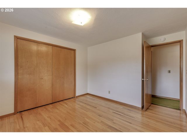 3721 Se PINE St, Hillsboro, OR 97123