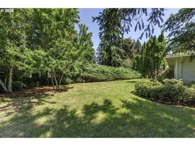 3721 Se PINE St, Hillsboro, OR 97123