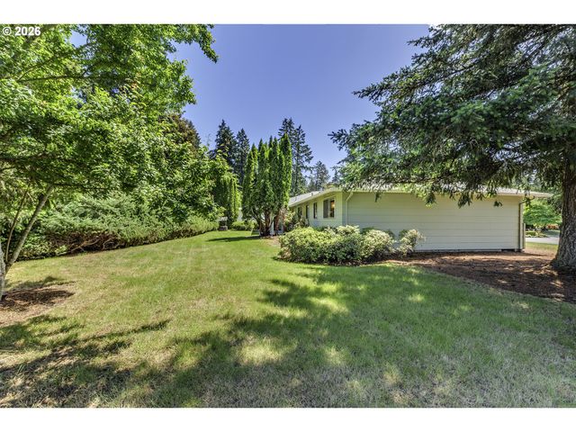 3721 Se PINE St, Hillsboro, OR 97123