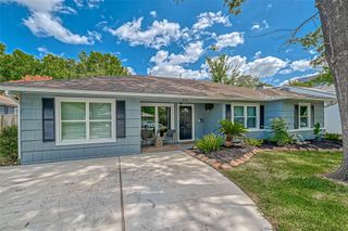 2210 Saxon Drive, Houston, TX 77018