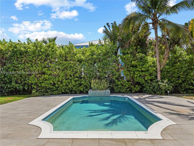 651 S Mashta Drive 651, Key Biscayne, FL 33149