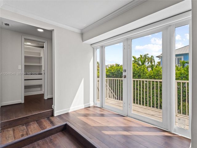 651 S Mashta Drive 651, Key Biscayne, FL 33149