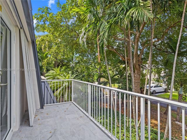 651 S Mashta Drive 651, Key Biscayne, FL 33149