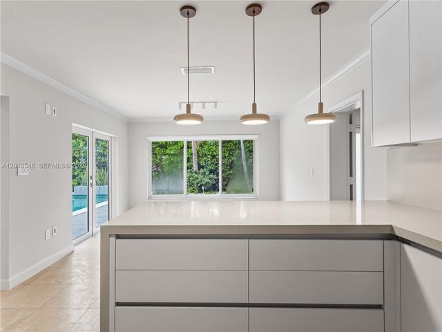 651 S Mashta Drive 651, Key Biscayne, FL 33149