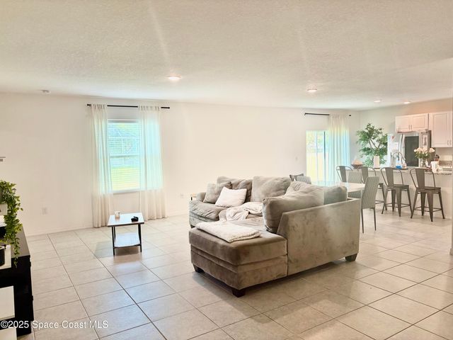 1051 Pope Street NW, Palm Bay, FL 32907