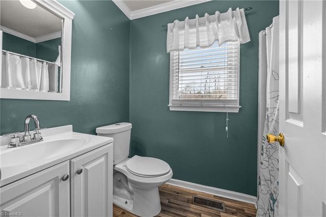 6021 Stone Bluff Drive, Clemmons, NC 27012