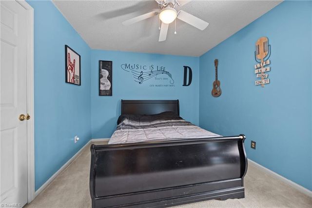 6021 Stone Bluff Drive, Clemmons, NC 27012