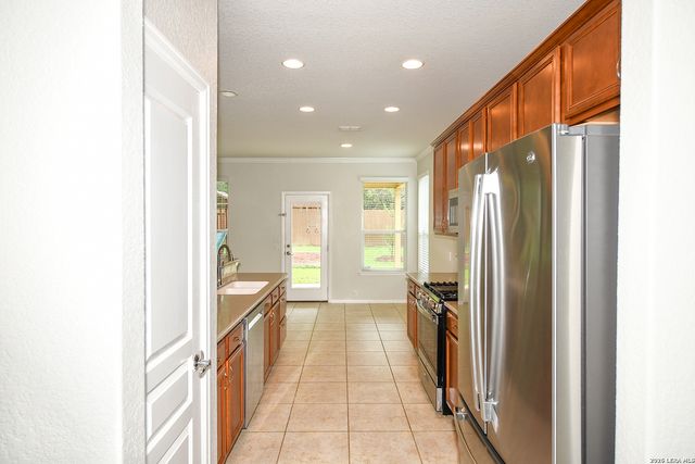 11823 Elijah Stapp, San Antonio, TX 78253