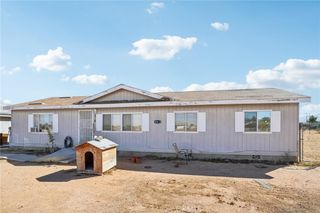 10992 10992 Tecopa Road, Apple Valley, CA 92308