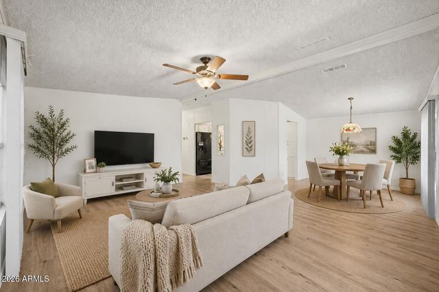 2233 E BEHREND Drive 125, Phoenix, AZ 85024