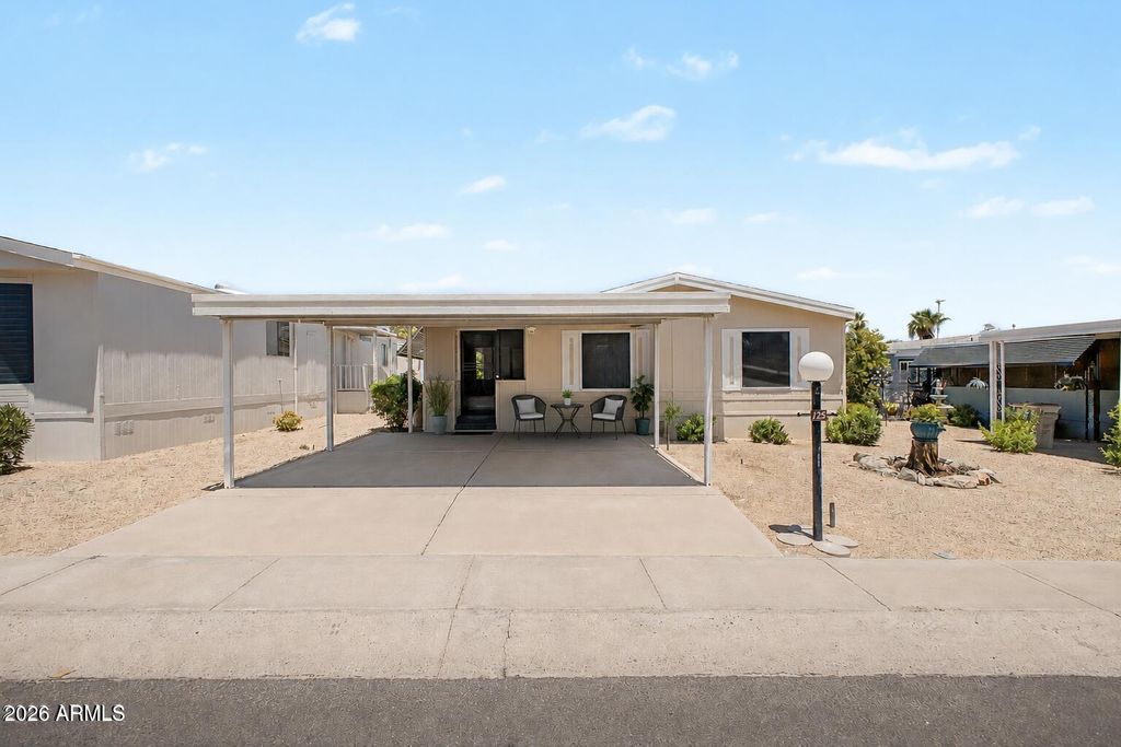 2233 E BEHREND Drive 125, Phoenix, AZ 85024
