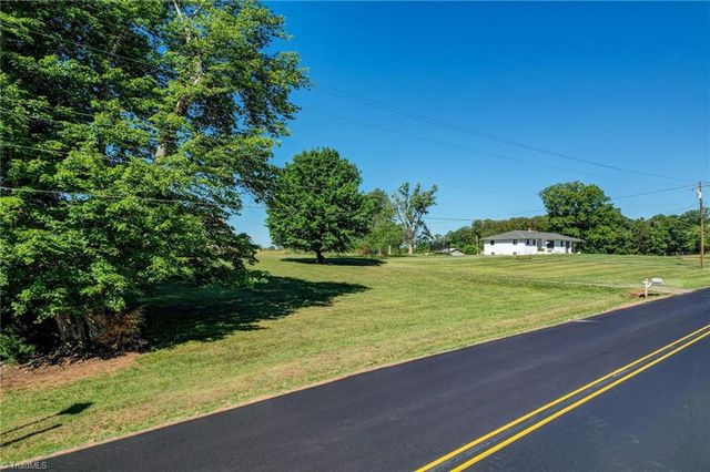 1580 Ashley Loop, Reidsville, NC 27320