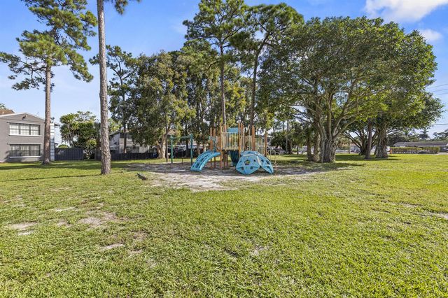 814 Hill Drive C, West Palm Beach, FL 33415