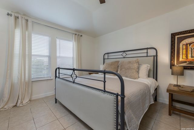 5555 Southern Oaks, San Antonio, TX 78261