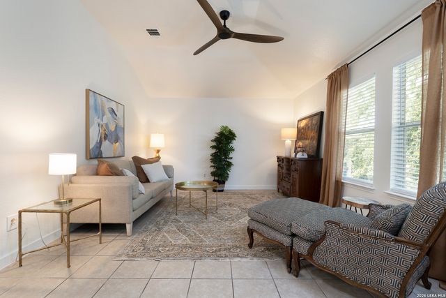 5555 Southern Oaks, San Antonio, TX 78261