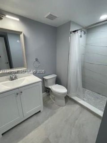 440 Lakeview Dr 202, Weston, FL 33326