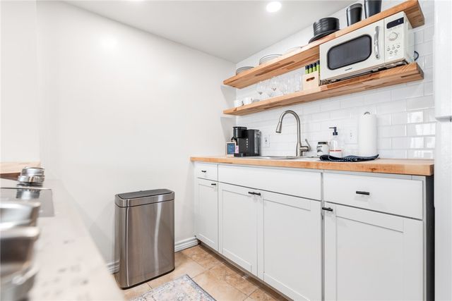 14401 Commodores Dr 104, Corpus Christi, TX 78418