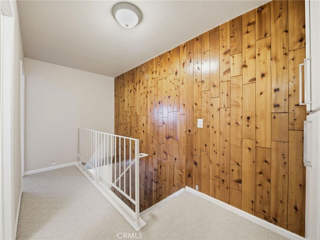 Image 15 of property listing at 24369 La Glorita, Newhall, CA 91321