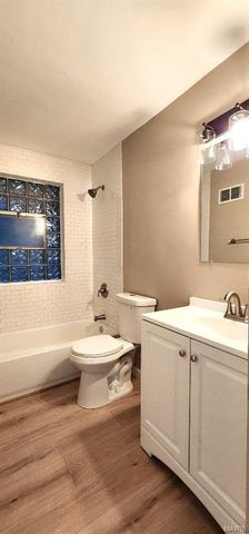 7114 Groveland Drive, St Louis, MO 63121