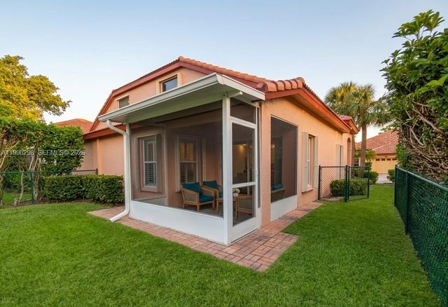 1016 Via Jardin 1016, Riviera Beach, FL 33418