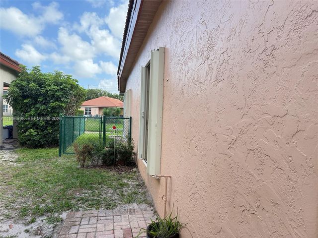1016 Via Jardin 1016, Riviera Beach, FL 33418
