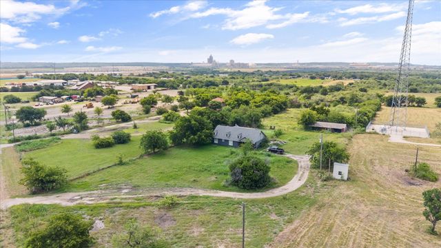3704 Old Fort Worth Road, Midlothian, TX 76065