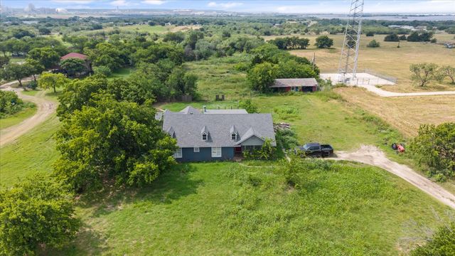 3704 Old Fort Worth Road, Midlothian, TX 76065