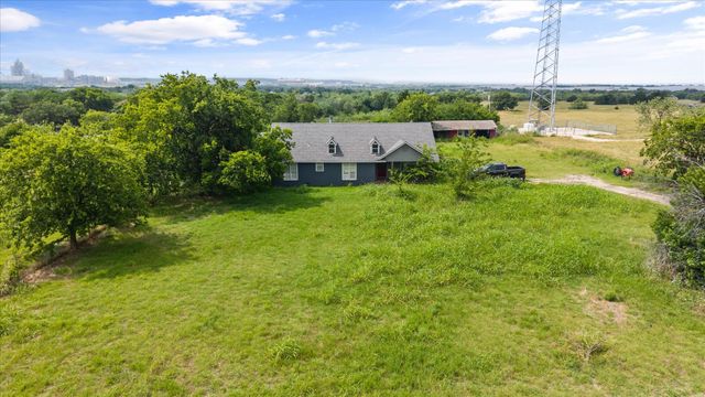 3704 Old Fort Worth Road, Midlothian, TX 76065
