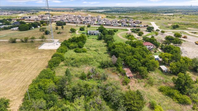 3704 Old Fort Worth Road, Midlothian, TX 76065