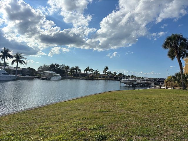 1028 APOLLO BEACH BOULEVARD 11, Apollo Beach, FL 33572