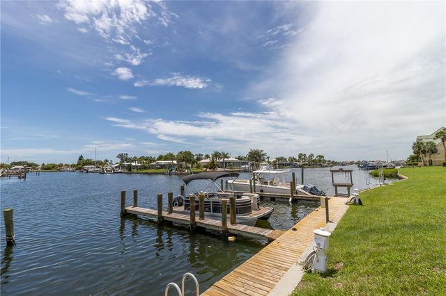 1028 APOLLO BEACH BOULEVARD 11, Apollo Beach, FL 33572