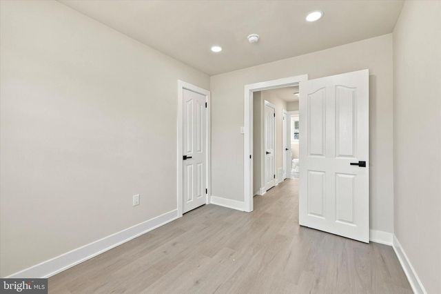 8 GREAT OAK RD, Voorhees, NJ 08043