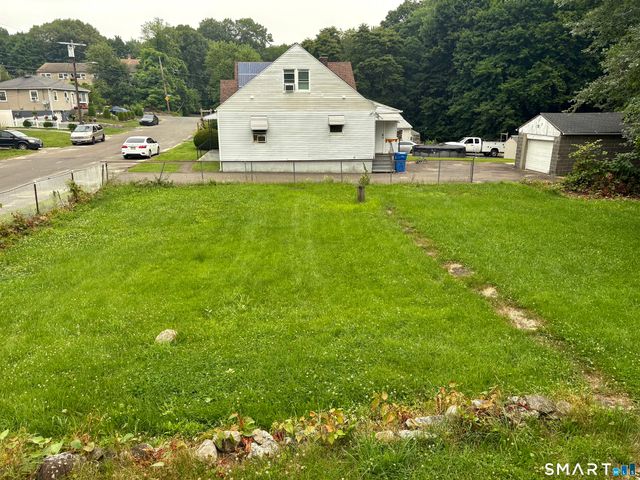 565 Sylvan Avenue, Waterbury, CT 06706