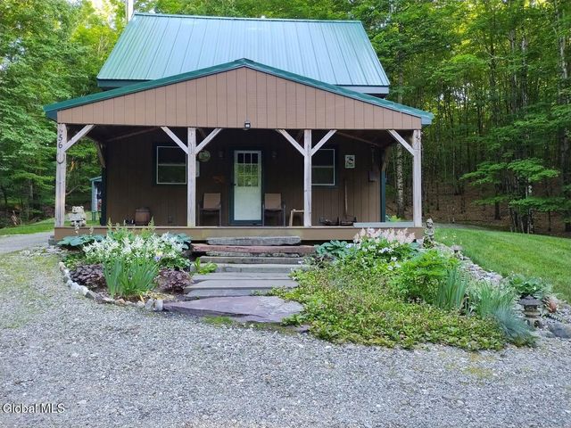 56 Koster Way, Hebron, NY 12865
